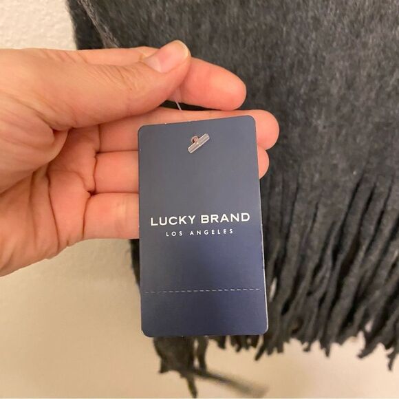 Lucky brand charcoal gray fringe cozy oversized Scarf unisex 14x86 NEW - Picture 8 of 8